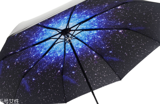 太陽傘怎么選 太陽傘外面黑好還是里面黑好 太陽傘怎么選 太陽傘外面黑好還是里面黑好
