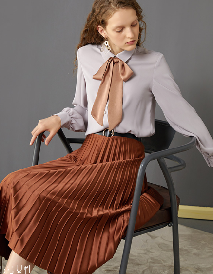 干洗一件襯衫多少錢？襯衫干洗這么便宜