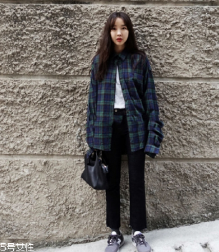 襯衫搭配什么褲子？簡(jiǎn)約時(shí)尚兩不誤