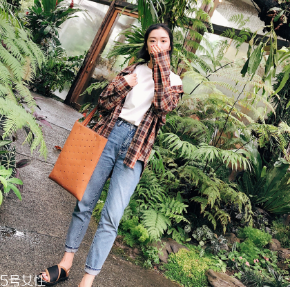 襯衫搭配什么褲子？簡(jiǎn)約時(shí)尚兩不誤