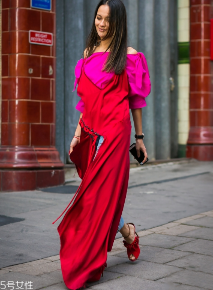 燈籠袖襯衫怎么搭配？藏起你的拜拜肉