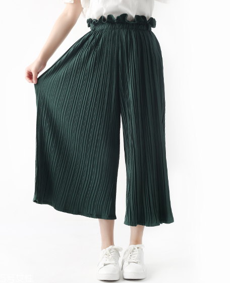 闊腿褲顯屁股大怎么辦？闊腿褲穿搭誤區(qū)