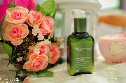 悅木之源靈芝精華素與靈芝精華乳有什么區(qū)別？