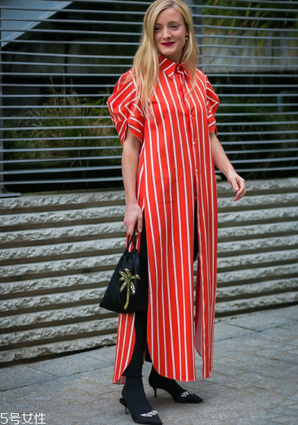 襯衫裙配什么鞋子？玩轉(zhuǎn)春日街頭風(fēng)