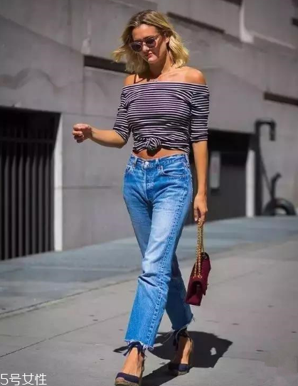 條紋t恤搭配什么褲子？這幾款穿搭簡單又出彩