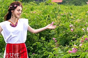 玫莉蔻是正規(guī)化妝品嗎？線上線下同時發(fā)力