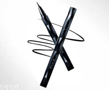 眼距太寬怎么畫眼線？眼頭尖角全描黑