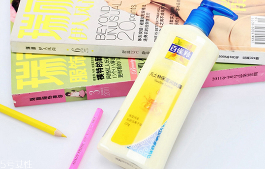 凡士林身體乳可以擦臉嗎 面部還是使用面部護(hù)膚品 凡士林身體乳可以擦臉嗎 面部還是使用面部護(hù)膚品