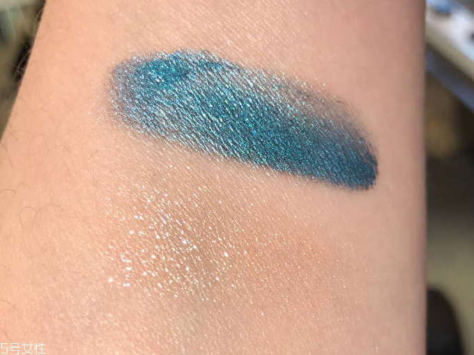 tom ford雙層眼影膏09和10哪個(gè)好？09和10對比