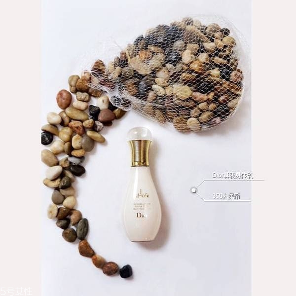 身體乳什么牌子好用又補水 好用又顏值滿分身體乳推薦