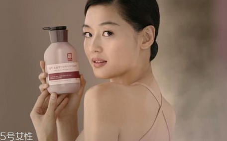 涂身體乳過敏怎么辦 皮膚過敏癢的四個不可以 涂身體乳過敏怎么辦 皮膚過敏癢的四個不可以