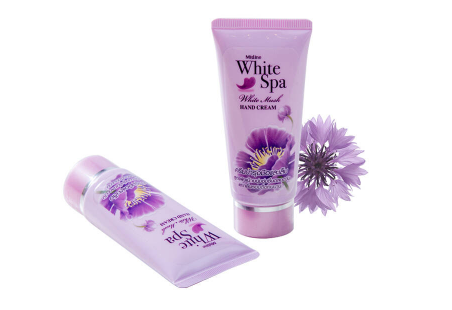 身體乳當(dāng)護(hù)手霜用會(huì)怎樣 不宜用身體乳來擦手