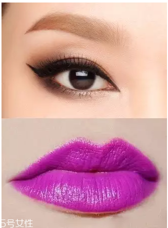 棕色眼影配什么口紅？任何唇色都可以