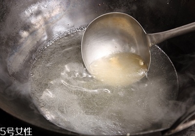 海鮮羹怎么做 吃得飽還暖身暖胃 海鮮羹怎么做 吃得飽還暖身暖胃