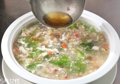 海鮮羹怎么做 吃得飽還暖身暖胃 海鮮羹怎么做 吃得飽還暖身暖胃