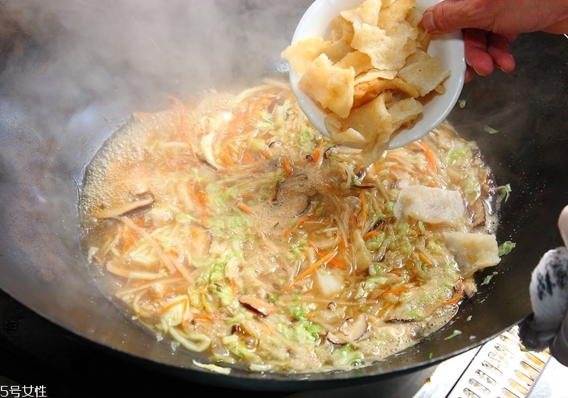 海鮮羹怎么做 吃得飽還暖身暖胃 海鮮羹怎么做 吃得飽還暖身暖胃