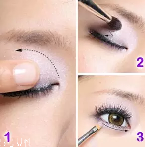 紫色眼影配什么口紅？配少女粉堪稱完美