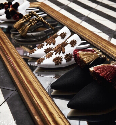 sanayi 313是什么牌子？最吸睛的拖鞋設(shè)計