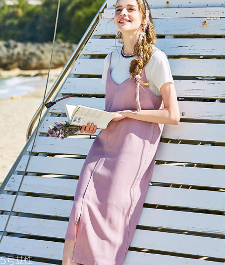 約會穿什么樣的連衣裙好看？這幾款千萬不能錯過