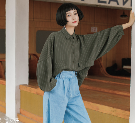 條紋襯衫怎么搭配？秀出你的春日魅力