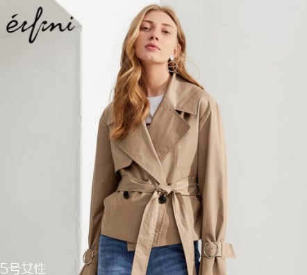 如何挑選風(fēng)衣？這些款式穿10年不過時(shí)