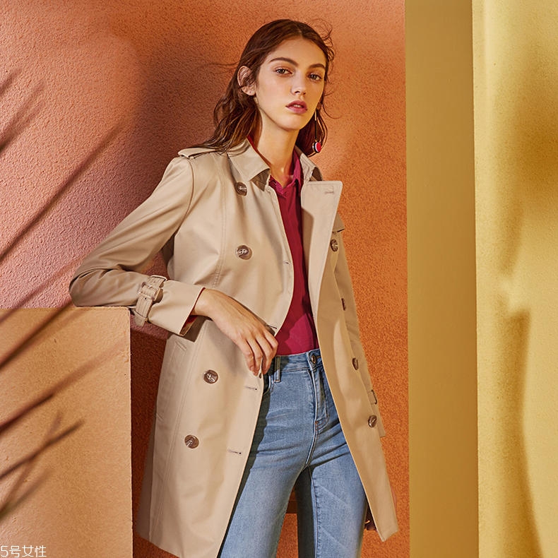 如何挑選風(fēng)衣？這些款式穿10年不過時(shí)