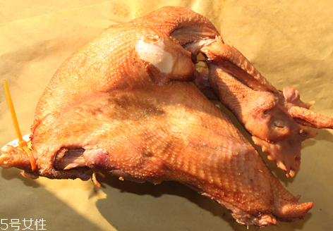 燒雞是公雞還是母雞？一般都是公雞