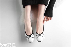 2022流行什么單鞋？有眼光的女生都在穿它