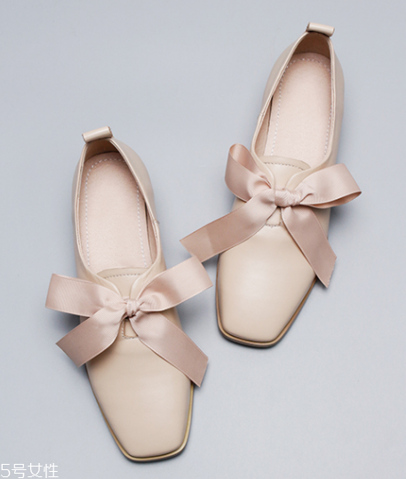 2022流行什么單鞋？有眼光的女生都在穿它