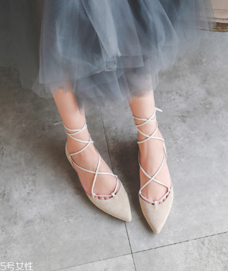 2022流行什么單鞋？有眼光的女生都在穿它