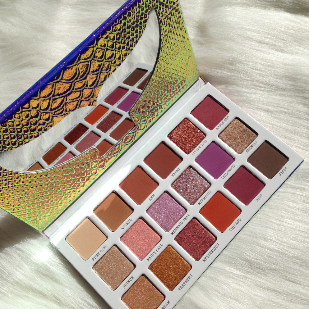 感恩回饋 5號(hào)網(wǎng)合作18色眼影盤半價(jià)上架 感恩回饋 5號(hào)網(wǎng)合作18色眼影盤半價(jià)上架