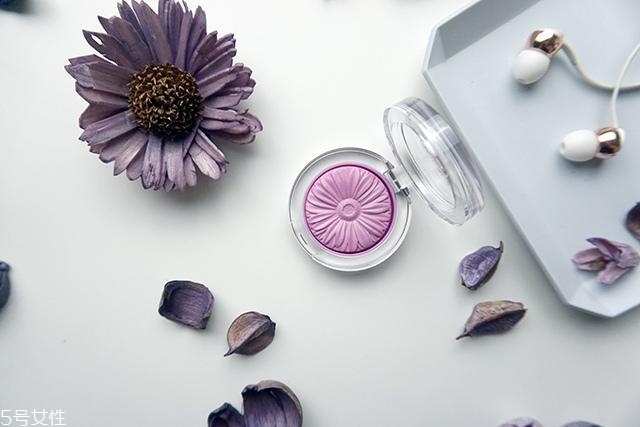 皮膚黃用什么顏色隔離霜？皮膚黃用什么顏色腮紅？