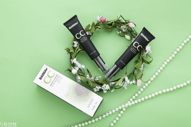 過敏膚質(zhì)用什么防曬霜 不同膚質(zhì)防曬霜推薦 過敏膚質(zhì)用什么防曬霜 不同膚質(zhì)防曬霜推薦