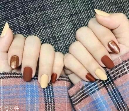 紅色跳色美甲圖片大全 熱辣氣質(zhì)范的跳色美甲 紅色跳色美甲圖片大全 熱辣氣質(zhì)范的跳色美甲