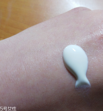 thann新款高倍數(shù)防曬霜好用嗎 新款戶(hù)外防曬霜