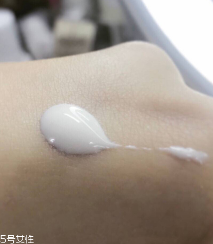 thann新款高倍數(shù)防曬霜好用嗎 新款戶(hù)外防曬霜