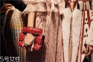 今年春天流行什么包包？這三款任意搭配