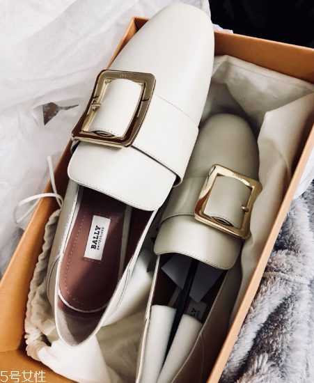 bally樂福鞋好穿嗎？春日慵懶出街必備