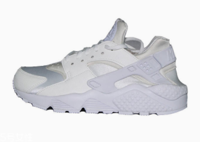 2022春夏流行穿什么中跟鞋？三種款式優(yōu)雅不累腳