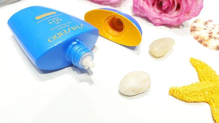 資生堂藍(lán)胖子防曬評(píng)測 水動(dòng)力防曬乳實(shí)力對(duì)抗驕陽 資生堂藍(lán)胖子防曬評(píng)測 水動(dòng)力防曬乳實(shí)力對(duì)抗驕陽