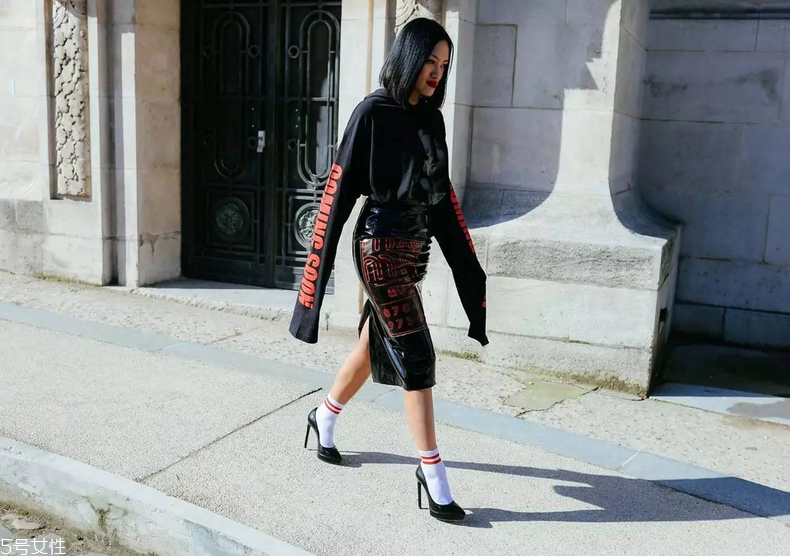 2022最美的減齡衛(wèi)衣 6款最火百搭款衛(wèi)衣 2022最美的減齡衛(wèi)衣 6款最火百搭款衛(wèi)衣