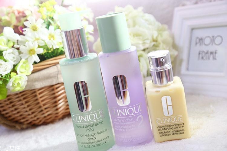 2022什么牌子的護(hù)膚套裝好？水乳組合拯救護(hù)膚初學(xué)者