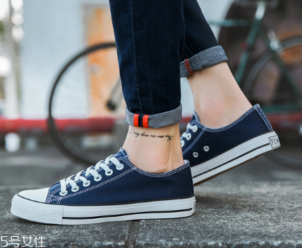 帆布鞋可以放烘干機(jī)嗎？帆布鞋最好自然風(fēng)干