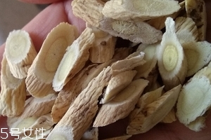 黃芪是什么味道？有點(diǎn)大豆味
