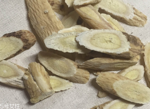 黃芪是甘草嗎？不是一種東西