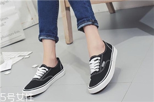 帆布鞋前面擠腳怎么辦？鞋子擠腳要當(dāng)心