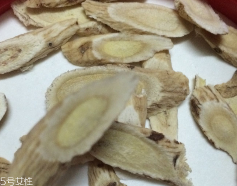 黃芪是大的好還是小的好？好壞跟大小無(wú)關(guān)