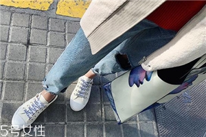 帆布鞋破洞了怎么補(bǔ)？帆布鞋修補(bǔ)方法