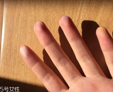 資生堂新七色蜜粉好用嗎？一盒多用高顏值代表