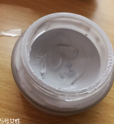 thann清潔泥面膜好用嗎 跟閉口說(shuō)拜拜 thann清潔泥面膜好用嗎 跟閉口說(shuō)拜拜